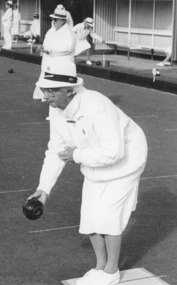 Photograph - Lakes Entrance Bowls Club, Lakes Post Newspaper, 1995