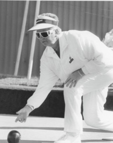 Photograph - Lakes Entrance Bowls Club, Lakes Post Newspaper, 1995