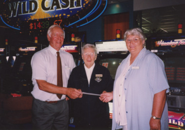 Photograph - Lakes Entrance Bowls Club, Lakes Post Newspaper, 2002