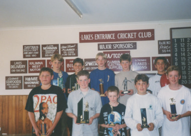 Photograph - Lakes Entrance Junior Football Club Under 13 White team trophy winners 2000, Lakes Post Newspaper