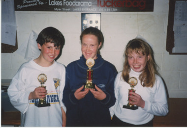 Photograph - Lakes Entrance Junior Racquetball winners 2000, Lakes Post Newspaper