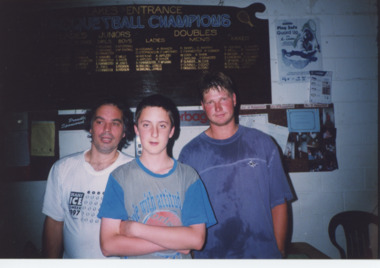 Photograph - Lakes Entrance Squash B grade winners  1998, Lakes Post Newspaper