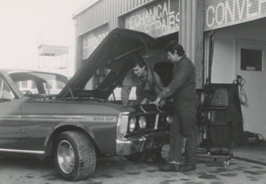 Photograph - Nowa Nowa Garage, Lakes Post Newspaper, 1992