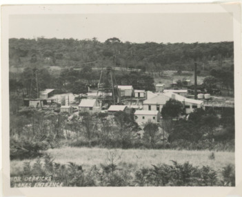 Postcard - Oil shaft complex, H D Bulmer, 1945c