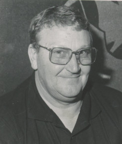 Photograph - Businesses/Galean Coffee Lounge, Lakes Post Newspaper, 1992