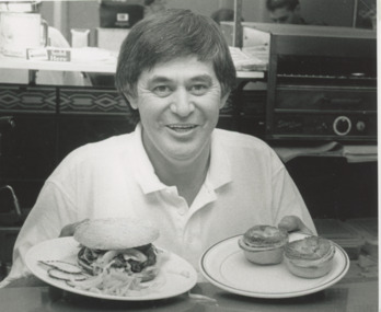Photograph - D J's Diner, Bairnsdale Advertiser, 1/12/1995 12:00:00 AM