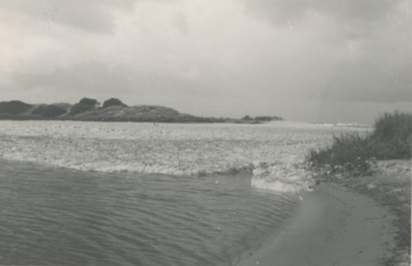 Photograph, Lake Bunga and ocean Victoria