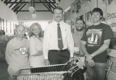 Photograph - Safeway Supermarket Lakes Entrance