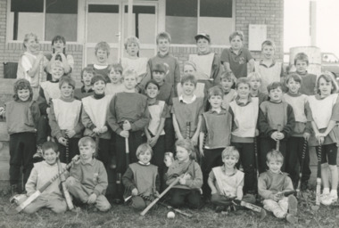 Photograph - Swan Reach hockey team  Victoria, Lakes Post Newspaper, 1994