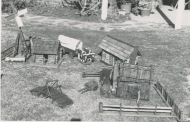 Photograph - Bob Hodgson, Melbourne Showground 'Exhibition Farm Sunday', Lakes Post Newspaper, 1/09/1991 12:00:00 AM