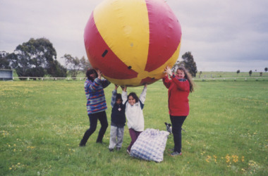 Photograph - games day at Aboriginal Trust, Lakes Post Newspaper, 1/10/2001 12:00:00 AM