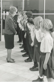 Photograph - Brownies at Shire Office Lakes Entrance Victoria, Lakes Post Newspaper, 1/10/1996 12:00:00 AM