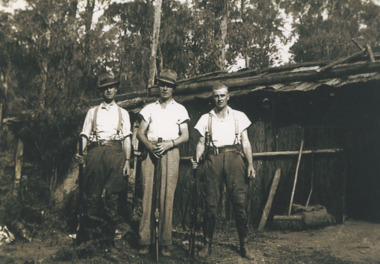 Photograph - Gippsland Heritage Journal No 25 2004 copy in Police dropfile, 1940