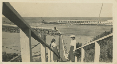 Photograph, Flagstaff to Eastern Pier, Lakes Entrance Victoria, 1920 Easter