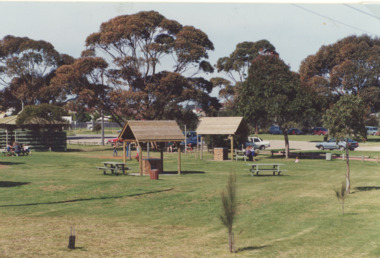 Photograph - Apex Park , Lakes Entrance Victoria, L E Tidy Town Committee, 1994