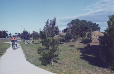 Photograph - Esplanade Lakes Entrance Victoria, Lakes Entrance Tidy Town, 1995 c