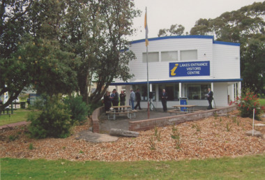 Photograph - Visitors Information Centre, Lakes Entrance Victoria, E G Newspaper, 1/10/2014 12:00:00 AM