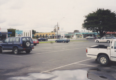 Photograph - Esplanade Lakes Entrance Victoria c1995, Lakes Entrance Tidy Town Committee