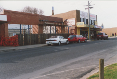 Photograph - Esplanade Lakes Entrance Victoria  2006, M Holding, 2006 c