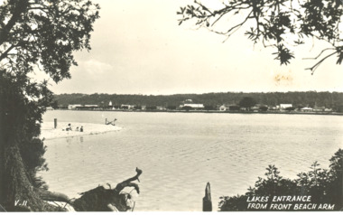 Postcard - Sand hummocks Lakes Entrance Victoria c1940