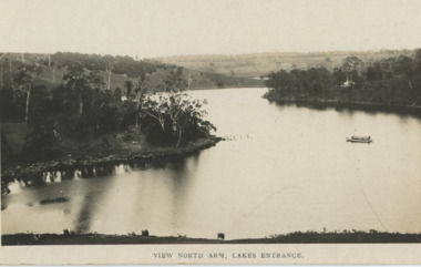 Postcard - North Arm Lakes Entrance Victoria. c1935, 1935 c