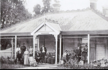 Photograph, Glenara Guest House, Lakes Entrance Victoria c1918, 1918 c