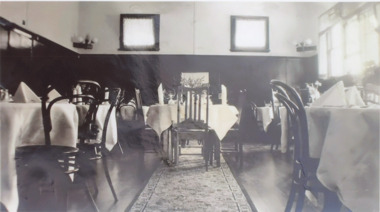 Photograph - Broomes Maranui Guest House Lakes Entrance Victoria c1930