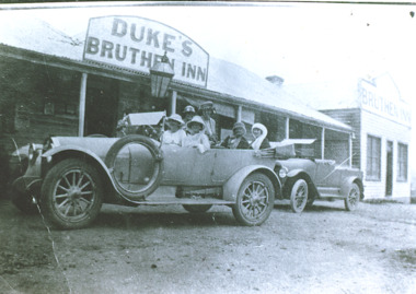 Photograph - Dukes Bruthen Inn , Bruthen Victoria, 1922