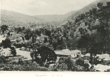 Photograph - gold mining at Cassilis Victoria c1914