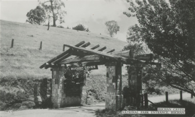 Postcard - Buchan Caves,  Victoria, 1940 c