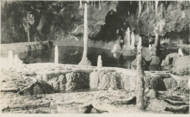 Postcard - stalagmites at Buchan Victoria, H D Bulmer, 1940 c