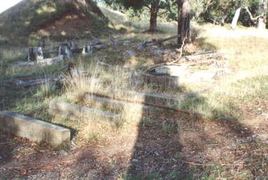 Photograph - Camerons Marble mine Buchan South Victoria, M Holding, 2/05/1993 12:00:00 AM