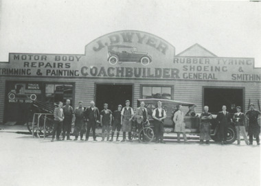 Photograph - Dwyers Garage Bairnsdale Victoria, 1930 c