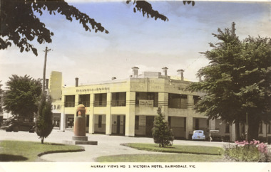 Postcard - Victoria Hotel  Bairnsdale Victoria c1950, Murray Views Gympie Qld, 1950 c