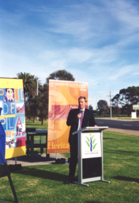 Photograph, Deputy Premier John Thwaite opening Cunninghame Circuit Lakes Entrance, Victoria, 25.5.2001