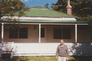 Photograph, New Works Village Walk Lakes Entrance Victoria, 1/08/2003 12:00:00 AM