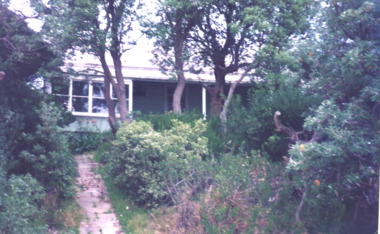 Photograph, Sandy Nook Cottage, New Works Village Lakes Entrance Victoria, 1998 c
