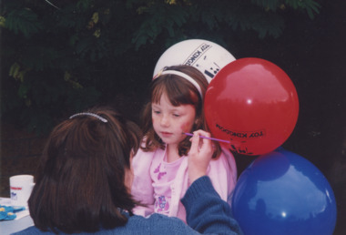 Photograph - Megan Siacci, Lakes Post Newspaper, 1/06/2000 12:00:00 AM