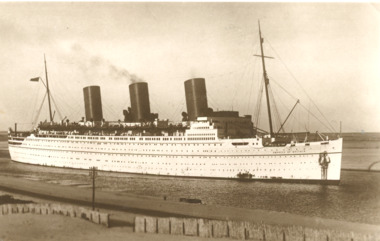 Postcard - liner Empress of Britain, Lehnert and Landrock Cairo