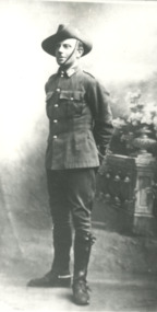 Photograph, Robt George Tudgey, 1915 c