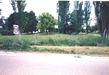 Photograph - 'Riverslea' corner of Tambo Upper Road and Swan Reach Victoria  1999, M Holding