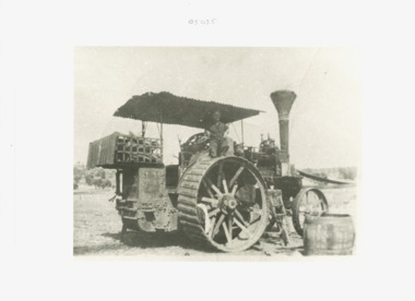 Photograph - J & H McLaren  8 nhp serial No. 1185 compound steam traction engine, J & H McLaren, c1950