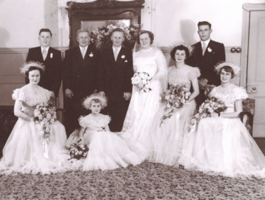 Photograph - Hancock family, Hancock/Eaton Wedding, 13/10/1951 12:00:00 AM