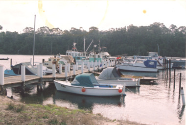 Photograph, Pindie Wirra, counter stern vessel, Lakes Entrance Victoria, 2003