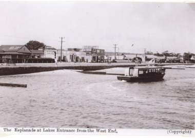 Photograph - MV Blackbird, H D Bulmer, Peels tourist launch Blackbird, Lakes Entrance Victoria, c1940