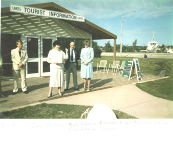 Photograph - Opening Tourist Information Centre, Lakes Entrance Victoria, 1/12/1987 12:00:00 AM