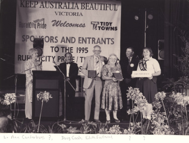 Photograph - Keep Australia Beautiful  Lakes Tyers Beach, Lakes Tyers Beach community group, 1995