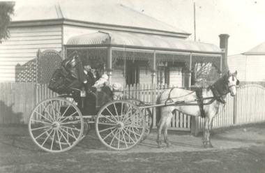 Photograph - Henley Family, Visit to Granny Ray of Longford Parade Paynesville Victoria, 1920 c