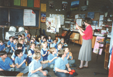Photograph - St Brendans Primary School, Tidy Town Committee, Lakes Entrance Victoria, 1994 c