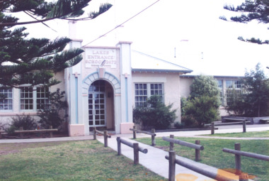 Photograph - Primary School, Tidyb Town Committee, Lakes Entrance Victoria, 1994
